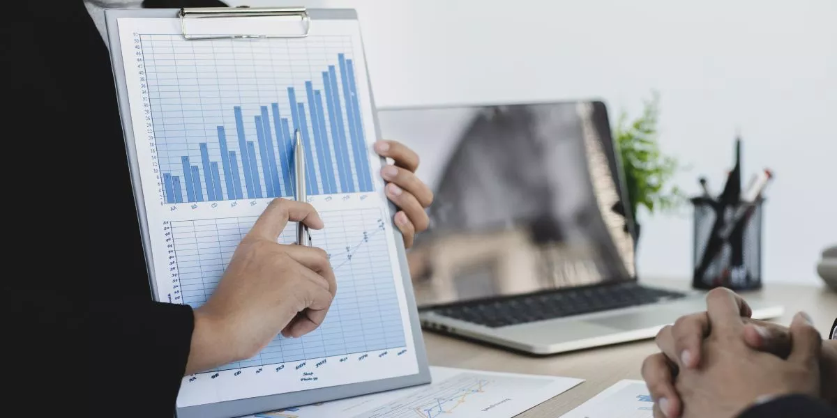¿Por qué conviene tercerizar los beneficios corporativos? 