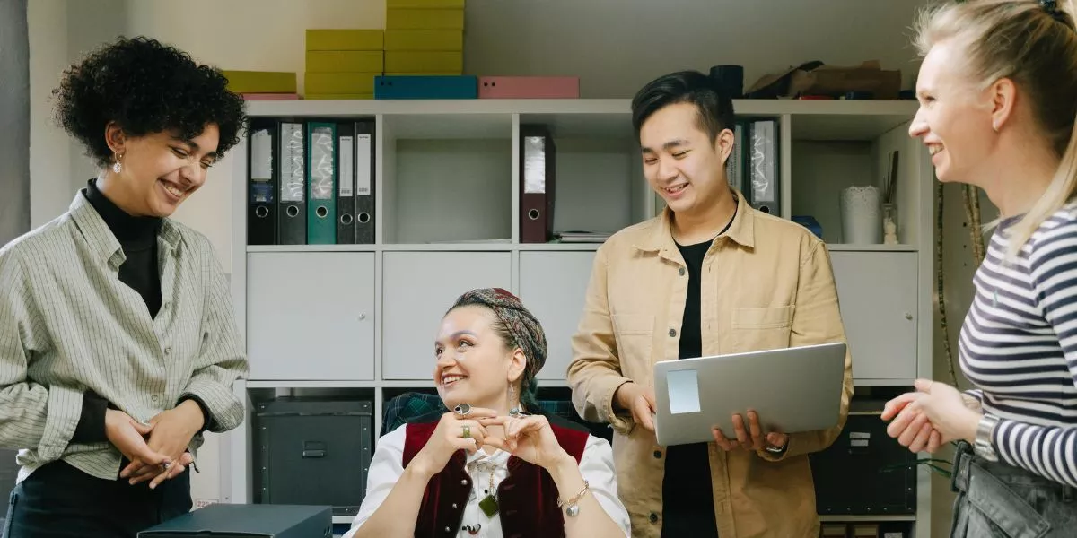 ¿cómo potenciar el reconocimiento laboral con regalos empresariales fin de año?