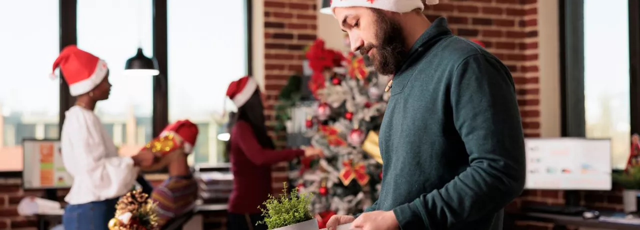 Celebración de fin de año en la oficina con Pluxee Navidad