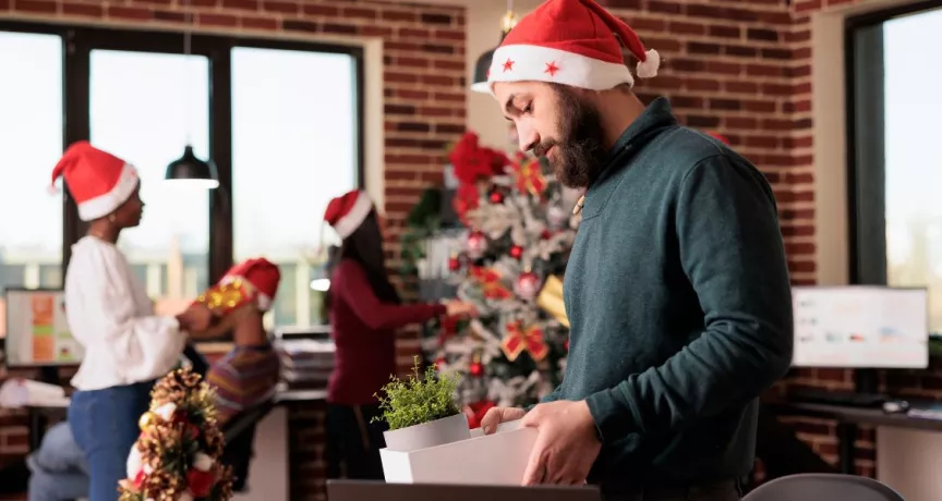 Celebración de fin de año en la oficina con Pluxee Navidad