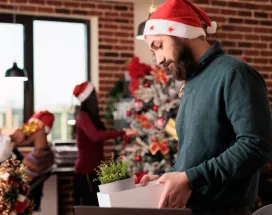 Celebración de fin de año en la oficina con Pluxee Navidad