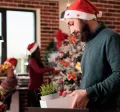 Celebración de fin de año en la oficina con Pluxee Navidad