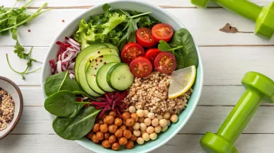 Bowl con alimentos saludables, representación de la alimentación saludable en el trabajo.